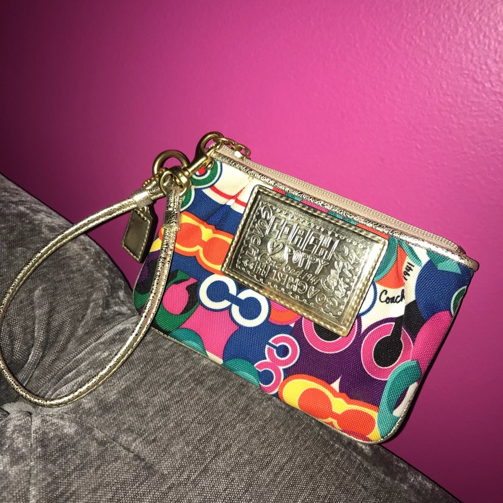 Coach Poppy Wristlet